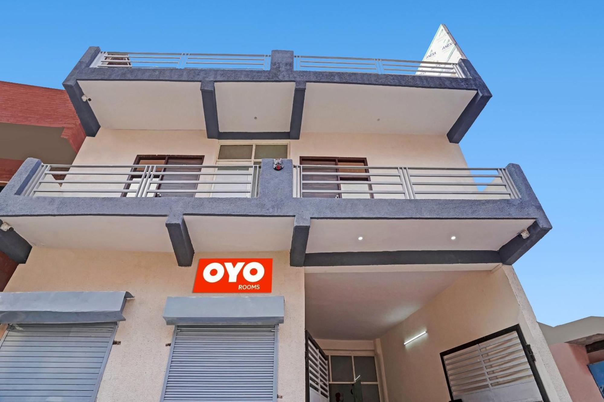 Hotel O Avs Hotel & Restaurant Noida Exterior foto