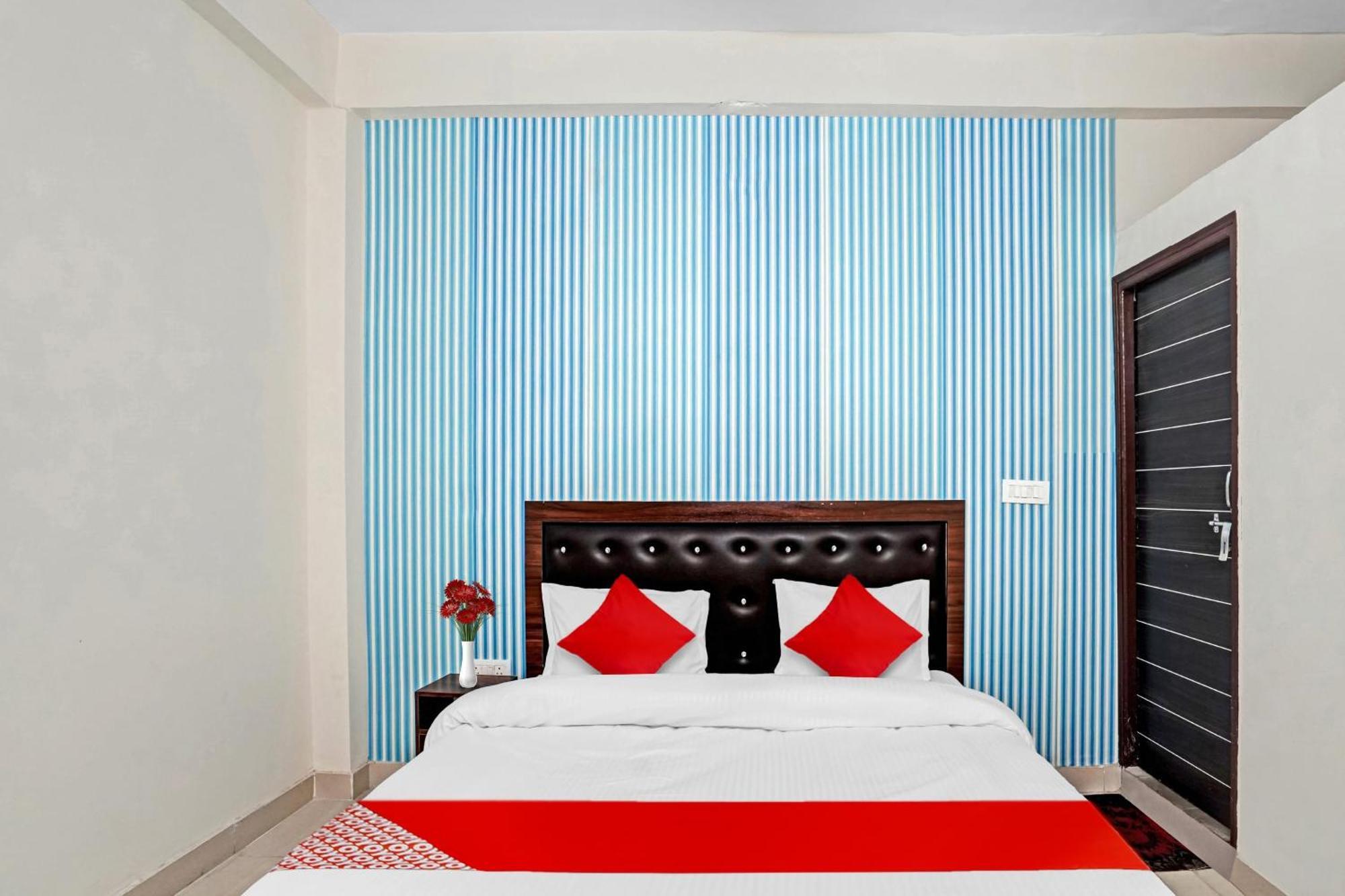 Hotel O Avs Hotel & Restaurant Noida Exterior foto